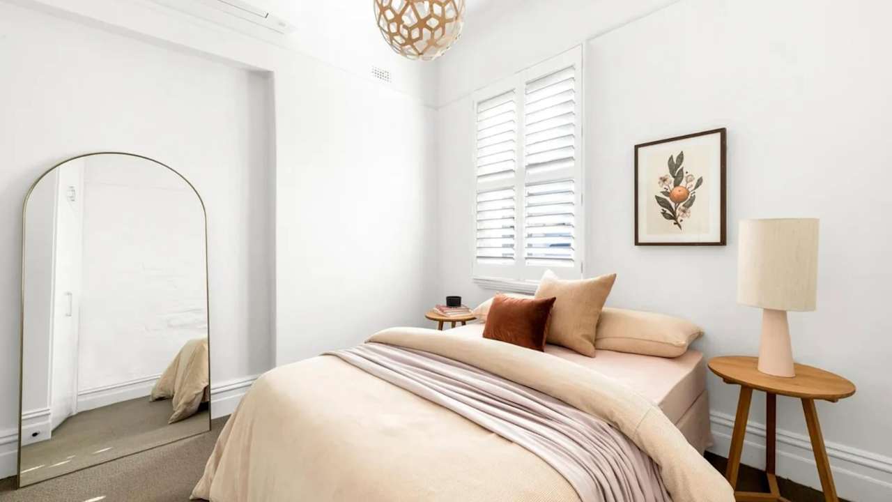 Unfurnished room in a share house