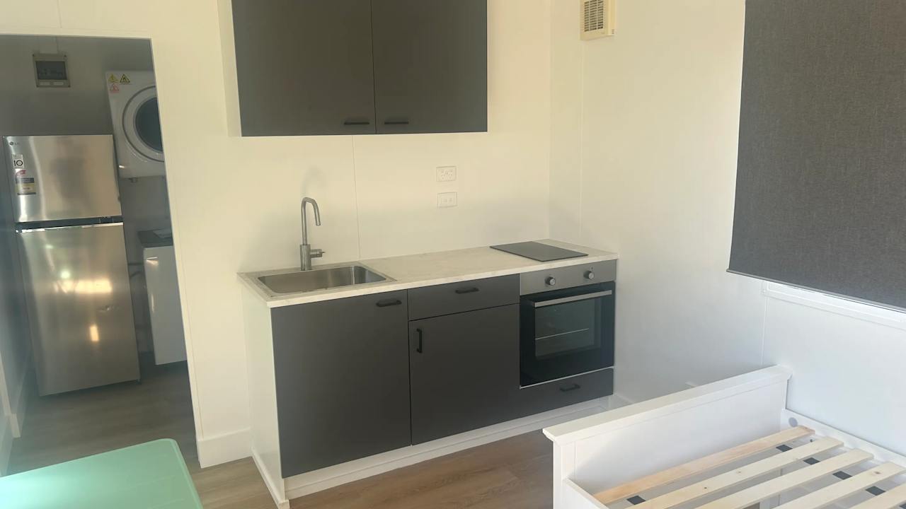 Furnished room studio flat for rent
