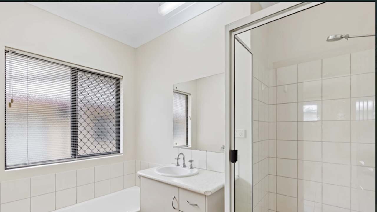 Unfurnished room with own bathroom