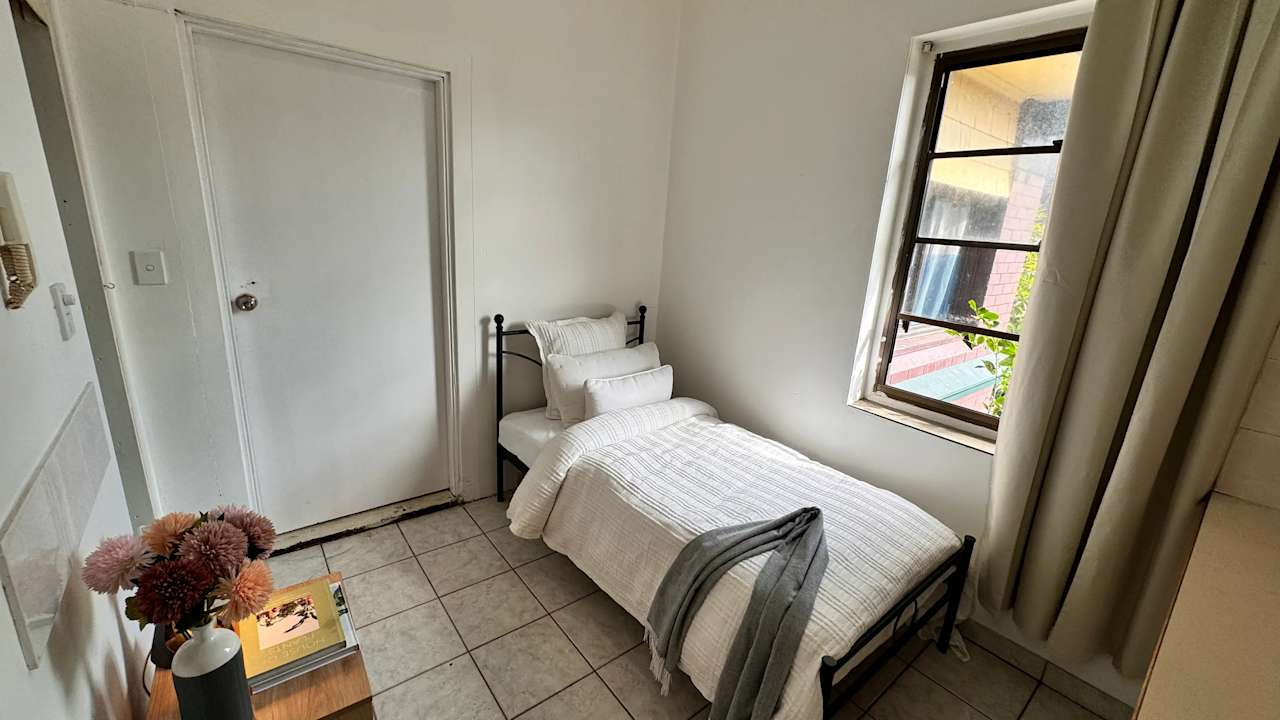 Furnished room studio flat for rent