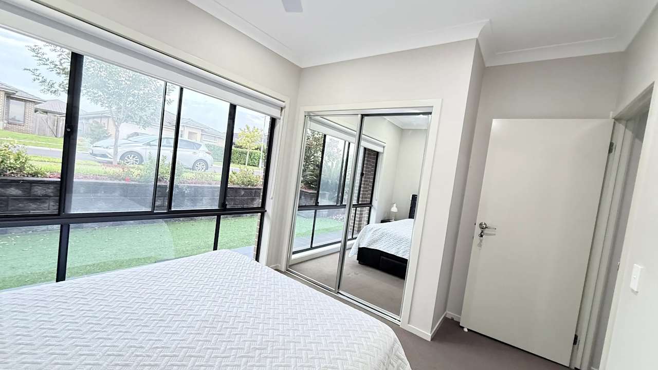 Furnished room in a share house