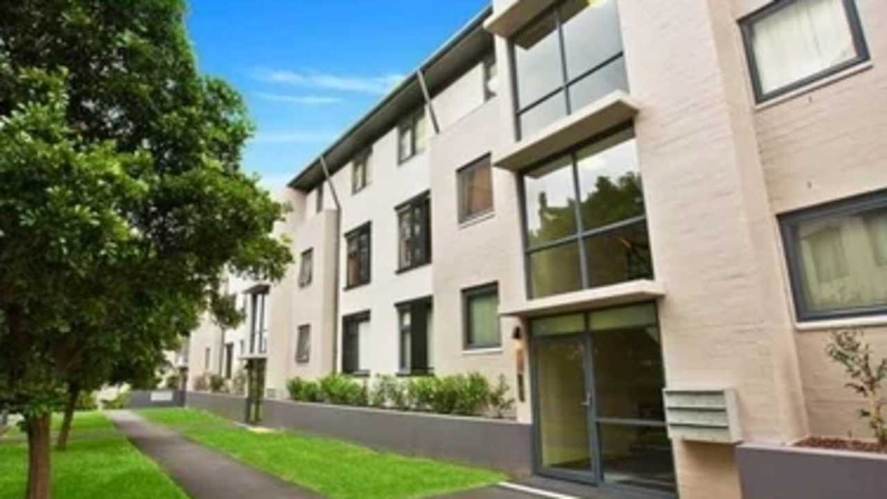 Unfurnished room with own bathroom