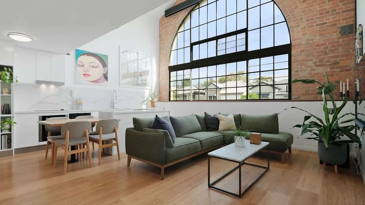 Whole property with 2 rooms for rent