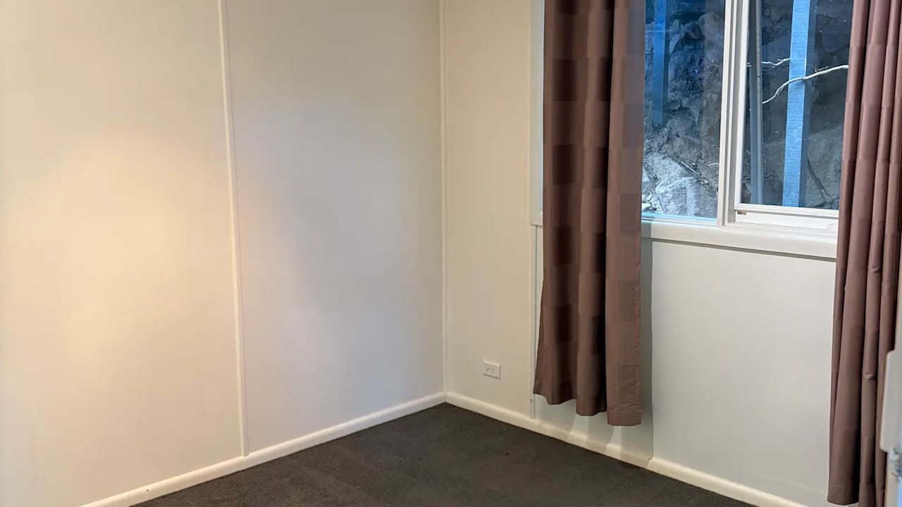 Unfurnished room in a share house