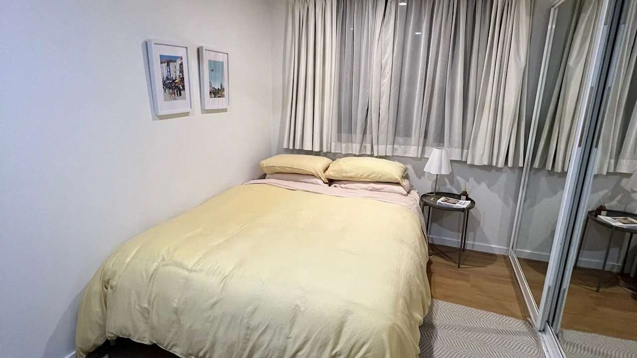 Unfurnished room in a flatshare