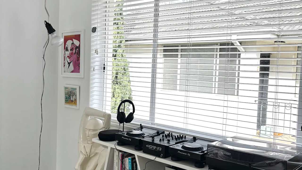 Furnished room in a flatshare