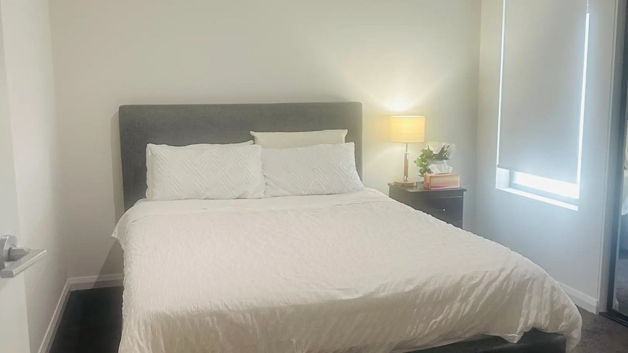Furnished room with own bathroom