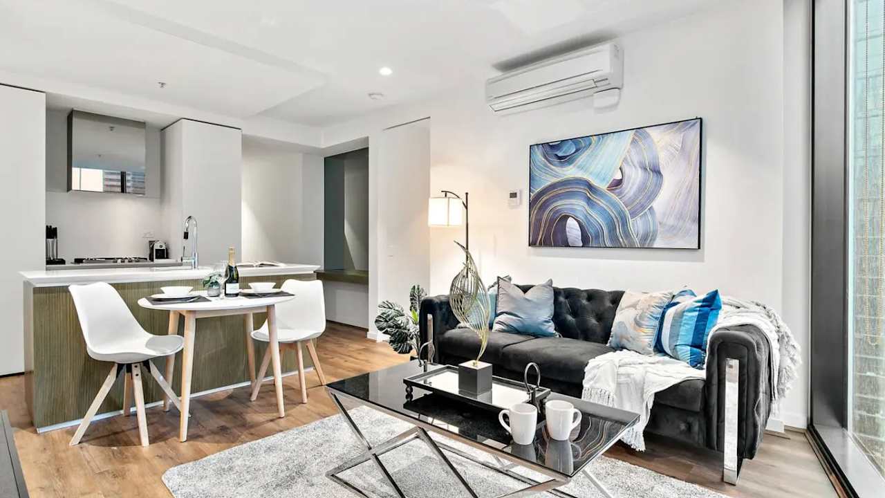 Whole property with 2 rooms for rent