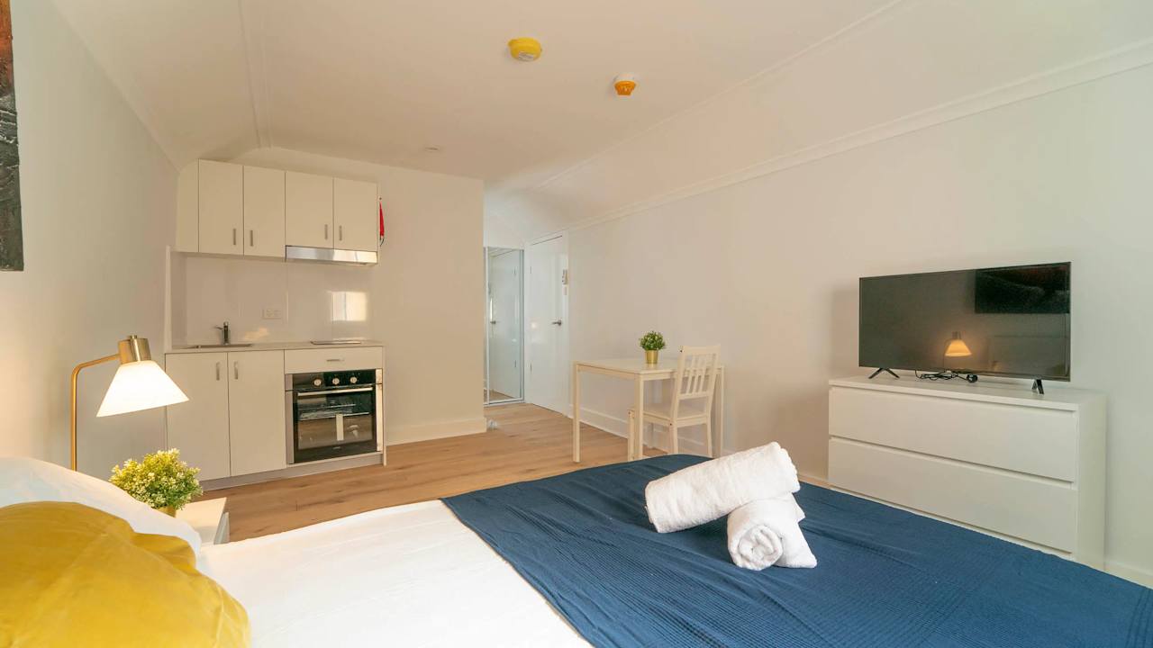 Furnished room studio flat for rent