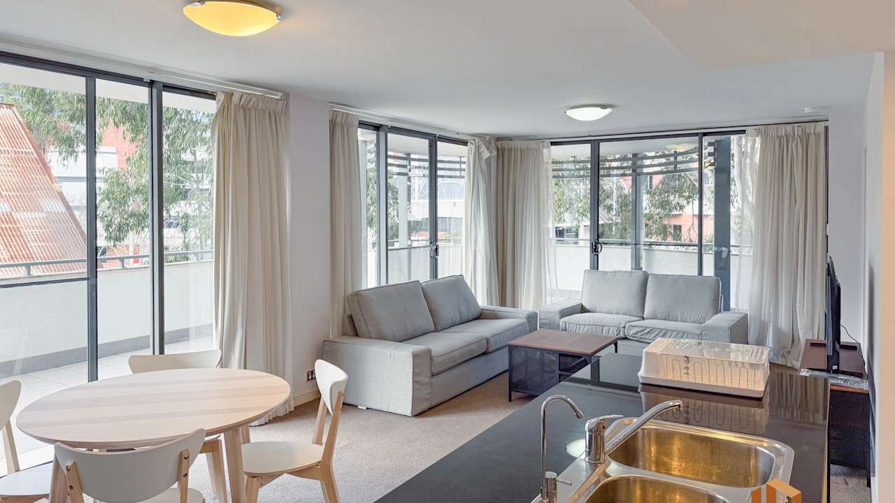 Furnished room with ensuite in a flatshare