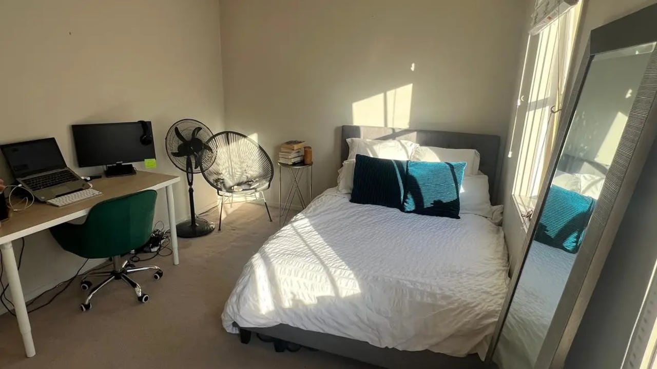 Unfurnished room in a share house