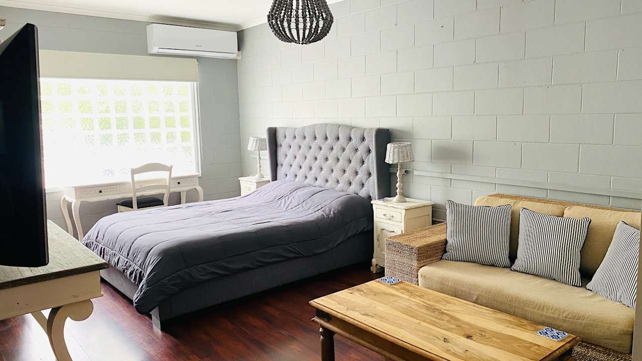 Furnished room granny flat for rent