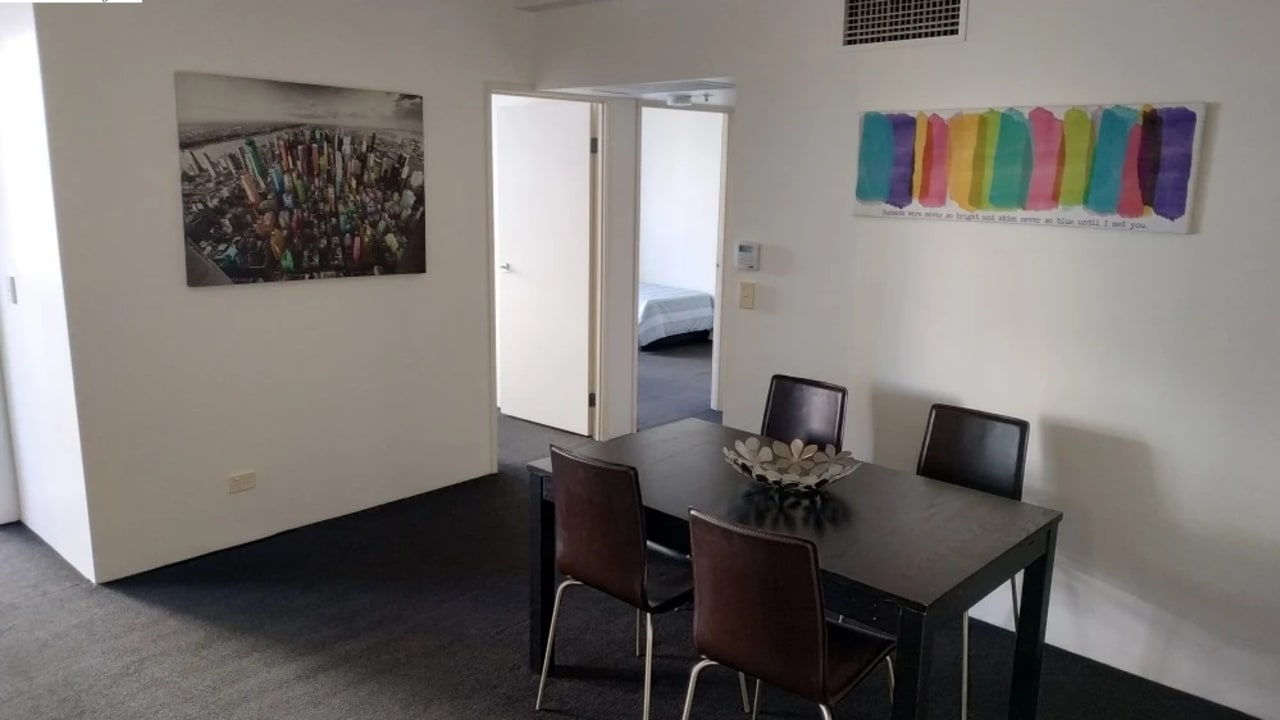 Furnished room with ensuite in a flatshare