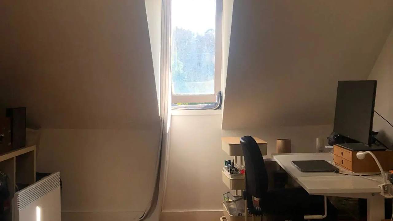 Room in a share house