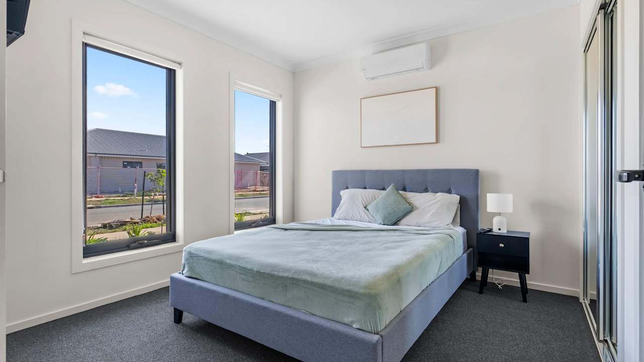 Furnished room with ensuite in a share house