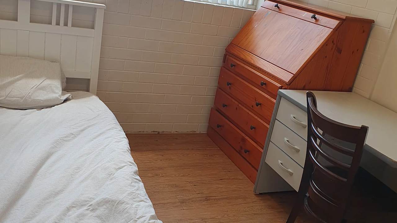 Furnished room in a share house