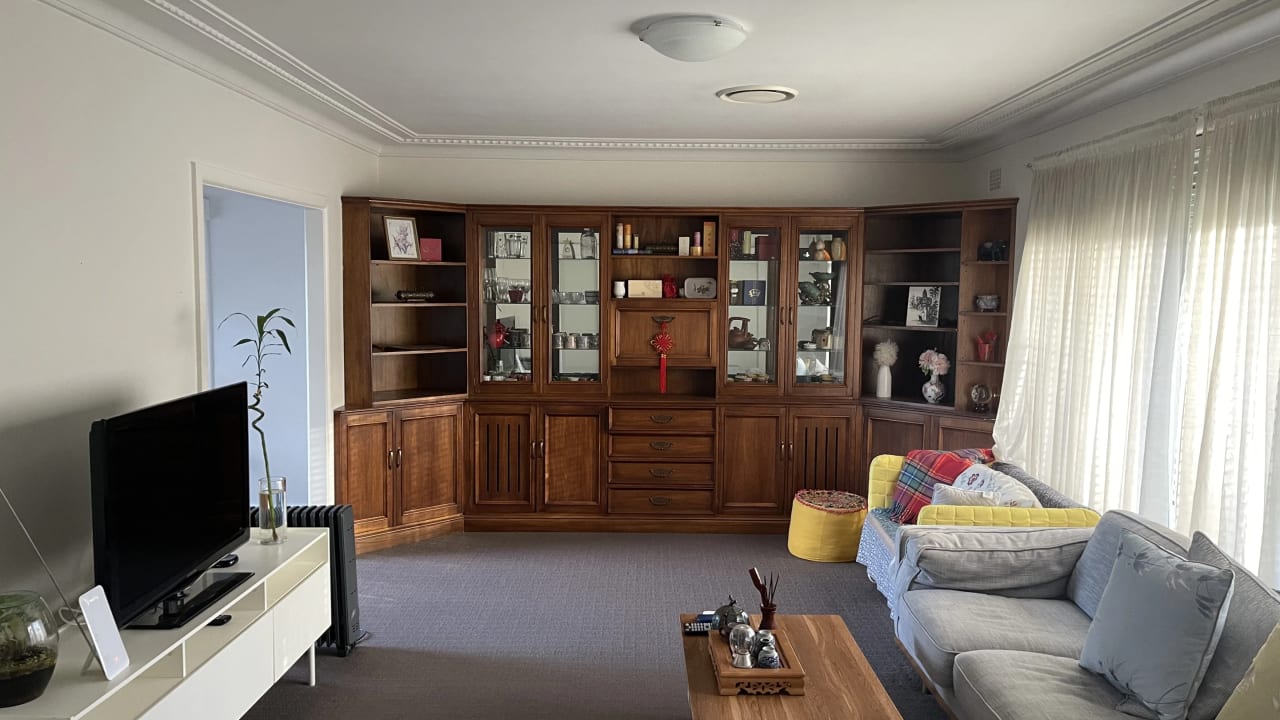 Room in a share house