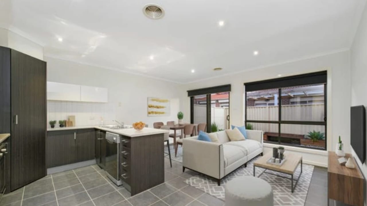 Furnished room with own bathroom