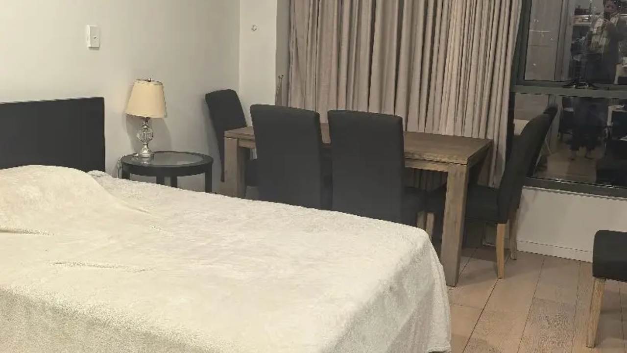 Furnished room with own bathroom