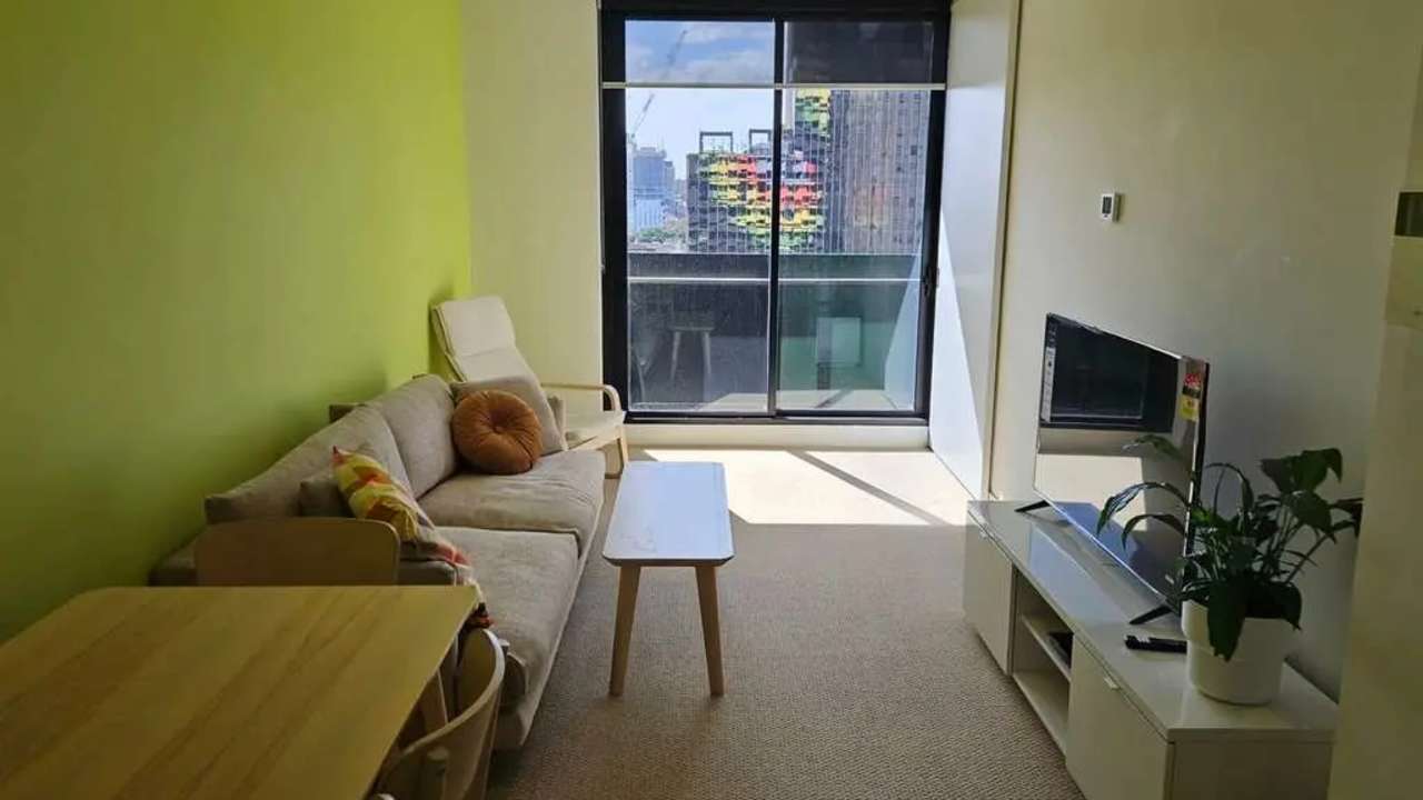 Furnished room with own bathroom