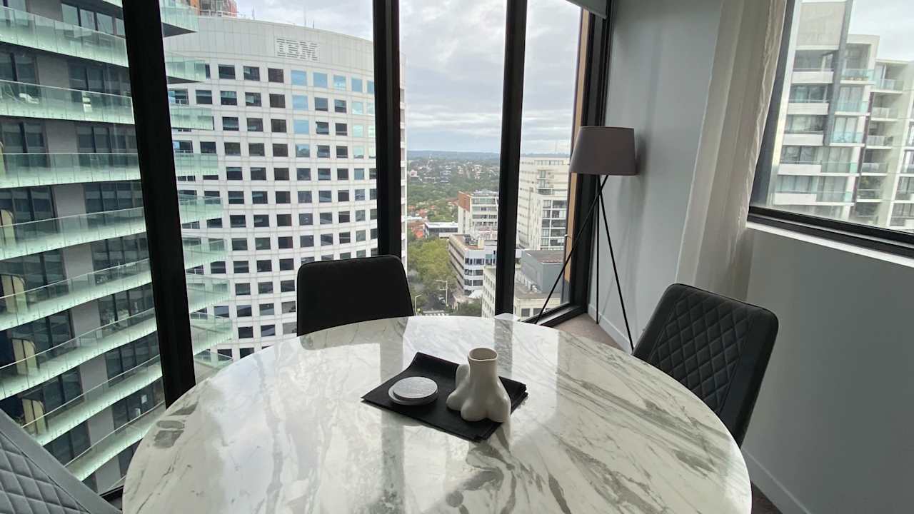 Furnished room with ensuite in a flatshare