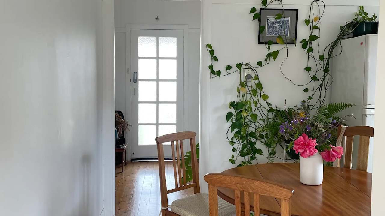 Room in a share house