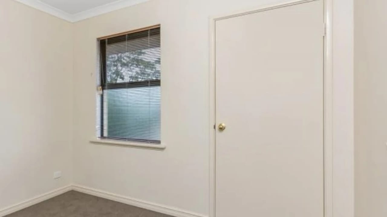 Unfurnished room in a share house