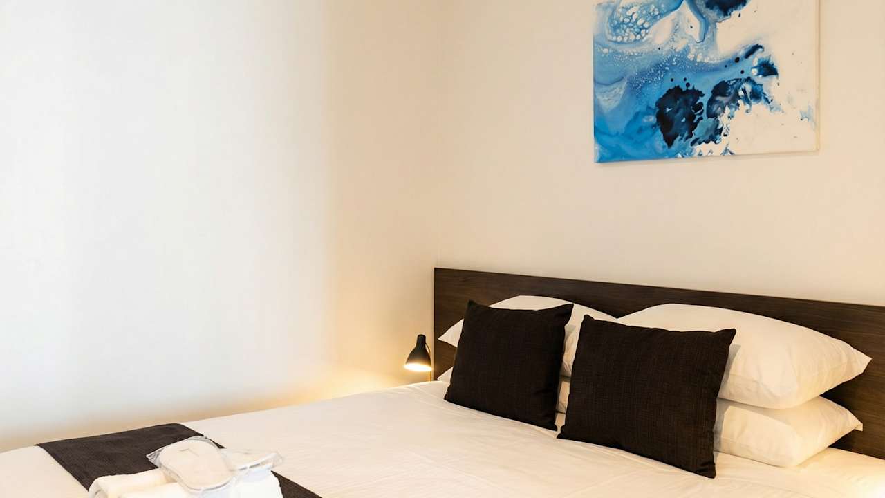 Whole property with 2 rooms for rent