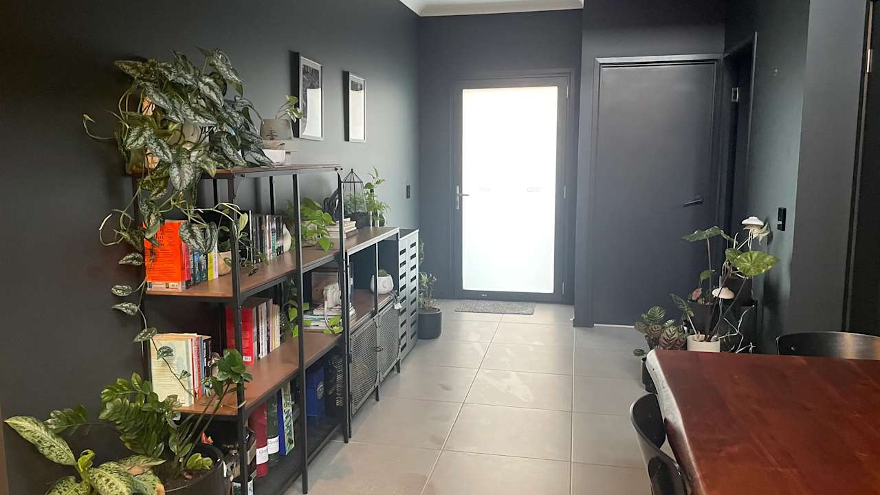 Unfurnished room in a share house