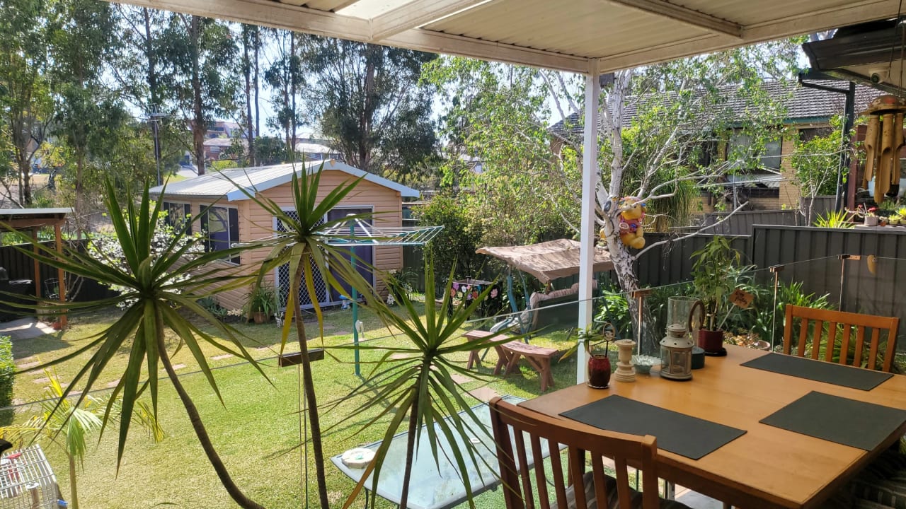 Furnished room in a share house