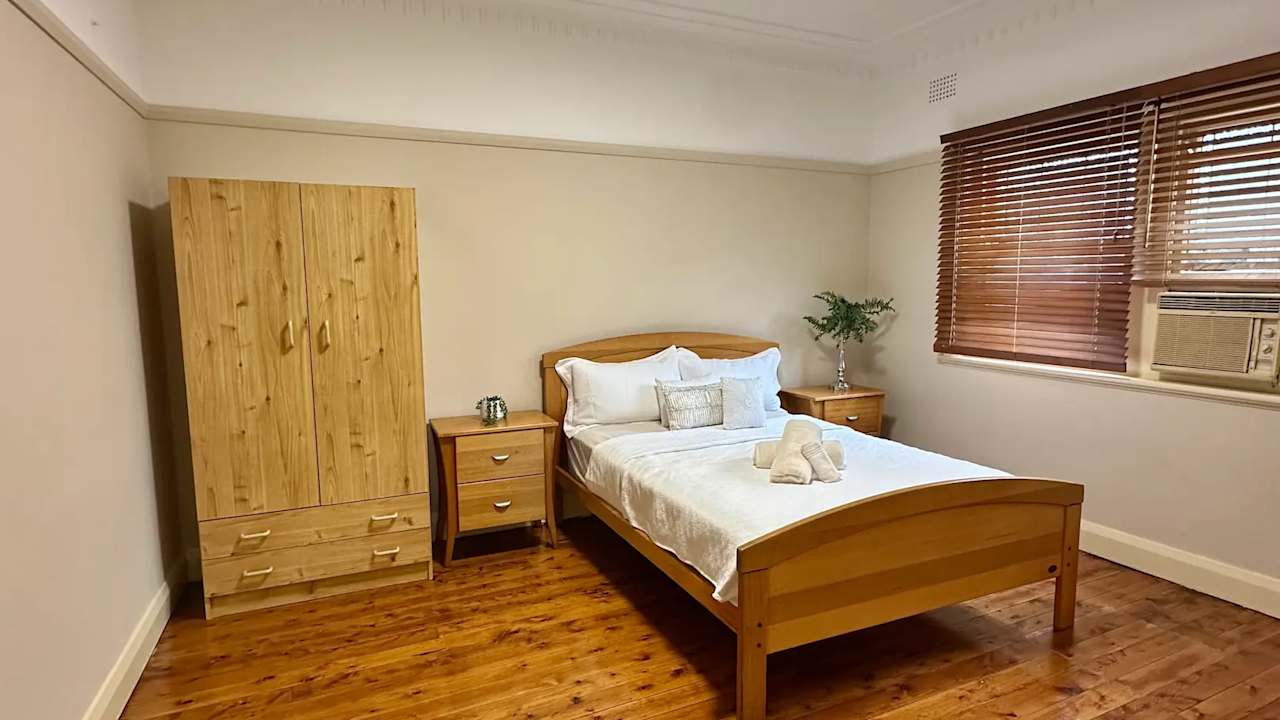 Whole property with 4 rooms for rent