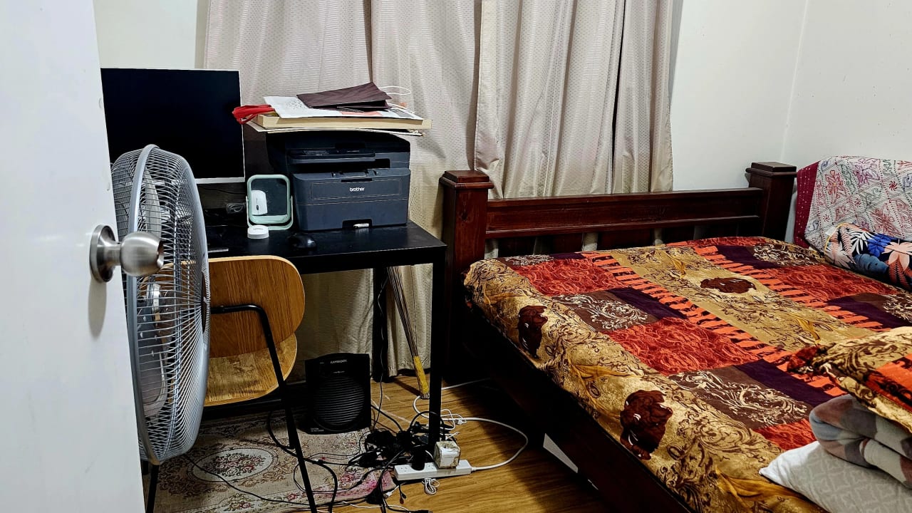 Furnished room in a flatshare