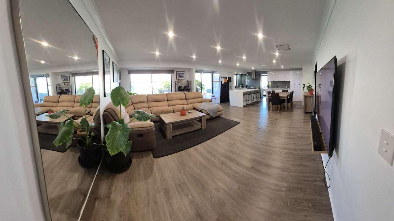 Room in a share house