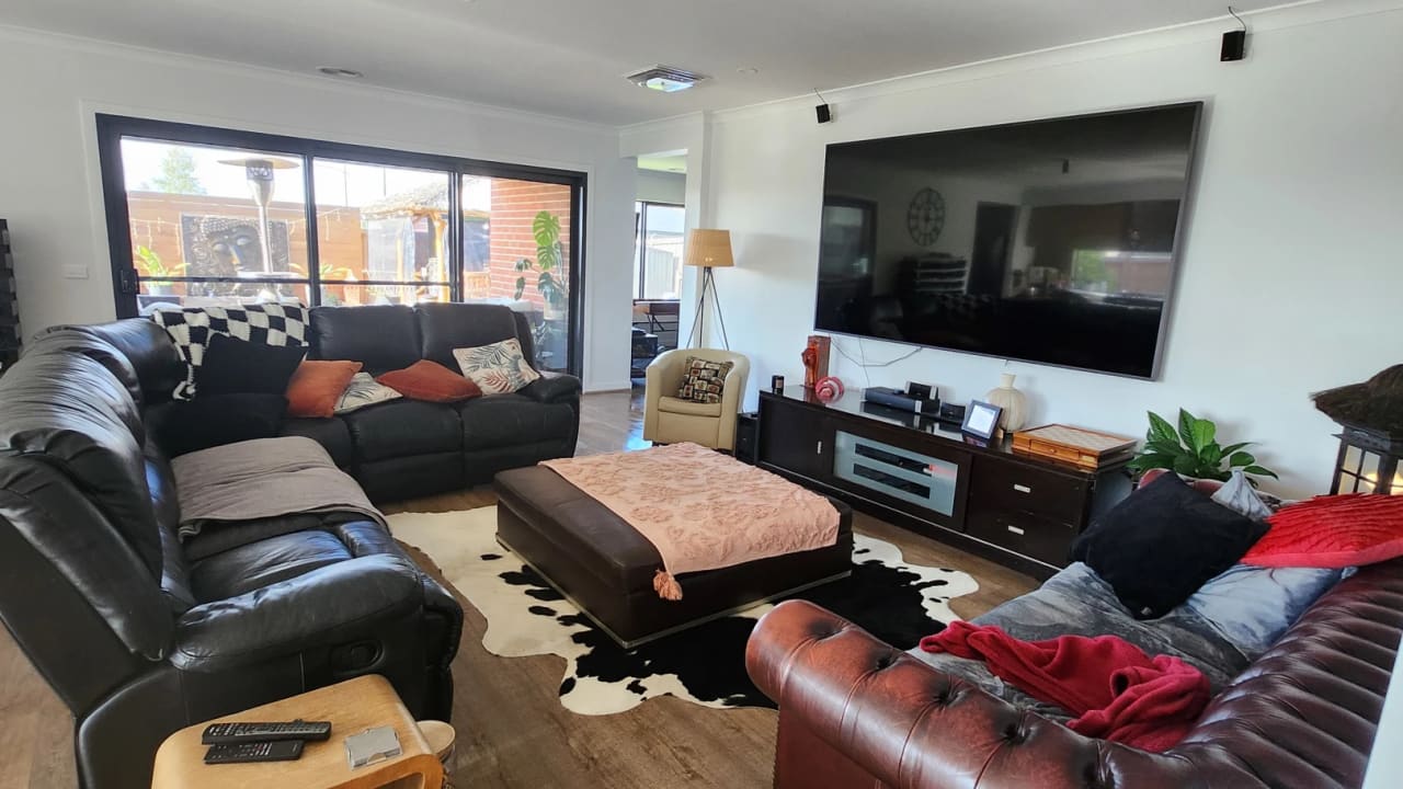 Room in a share house