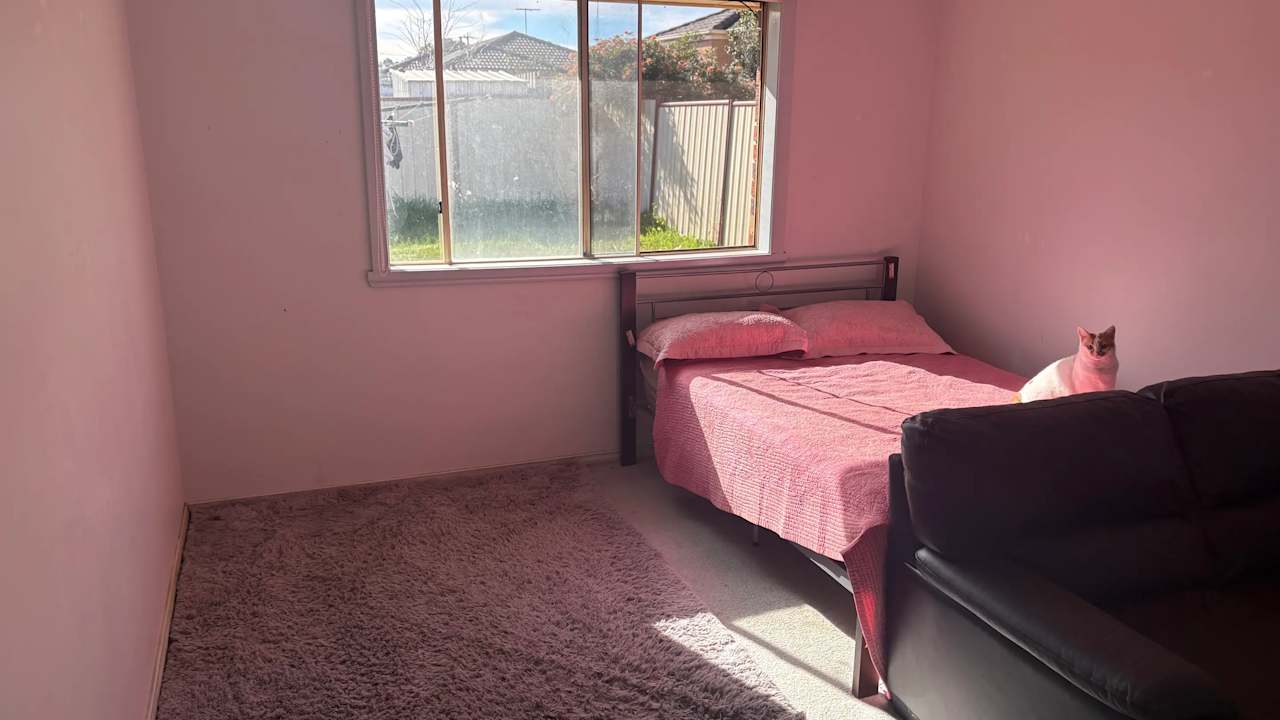 Room in a share house