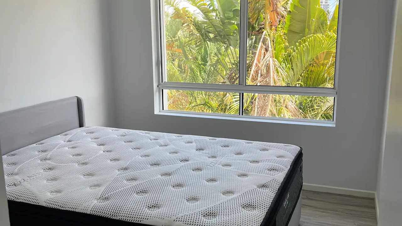 Furnished room with own bathroom