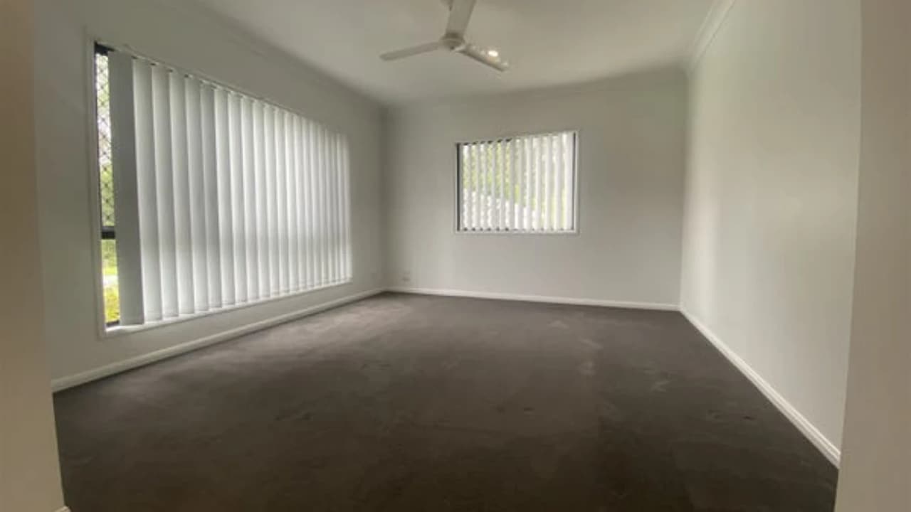 Unfurnished room in a share house