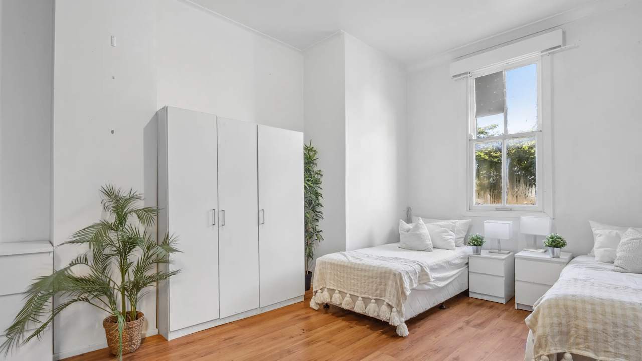 Furnished room studio flat for rent