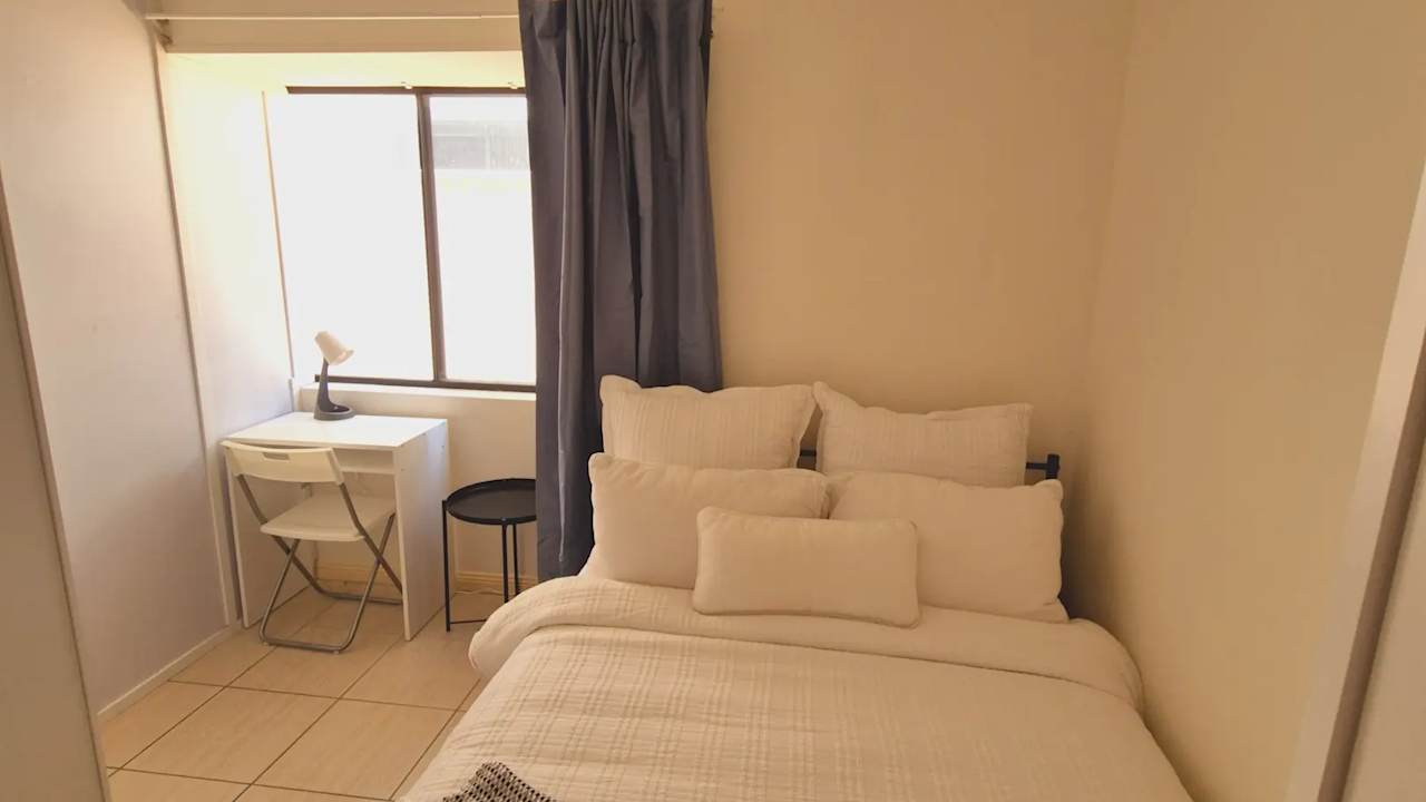 Furnished room in a share house