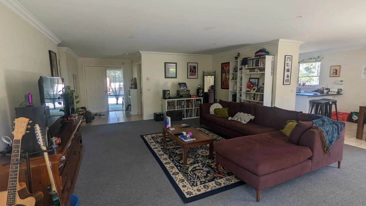 Unfurnished room with own bathroom