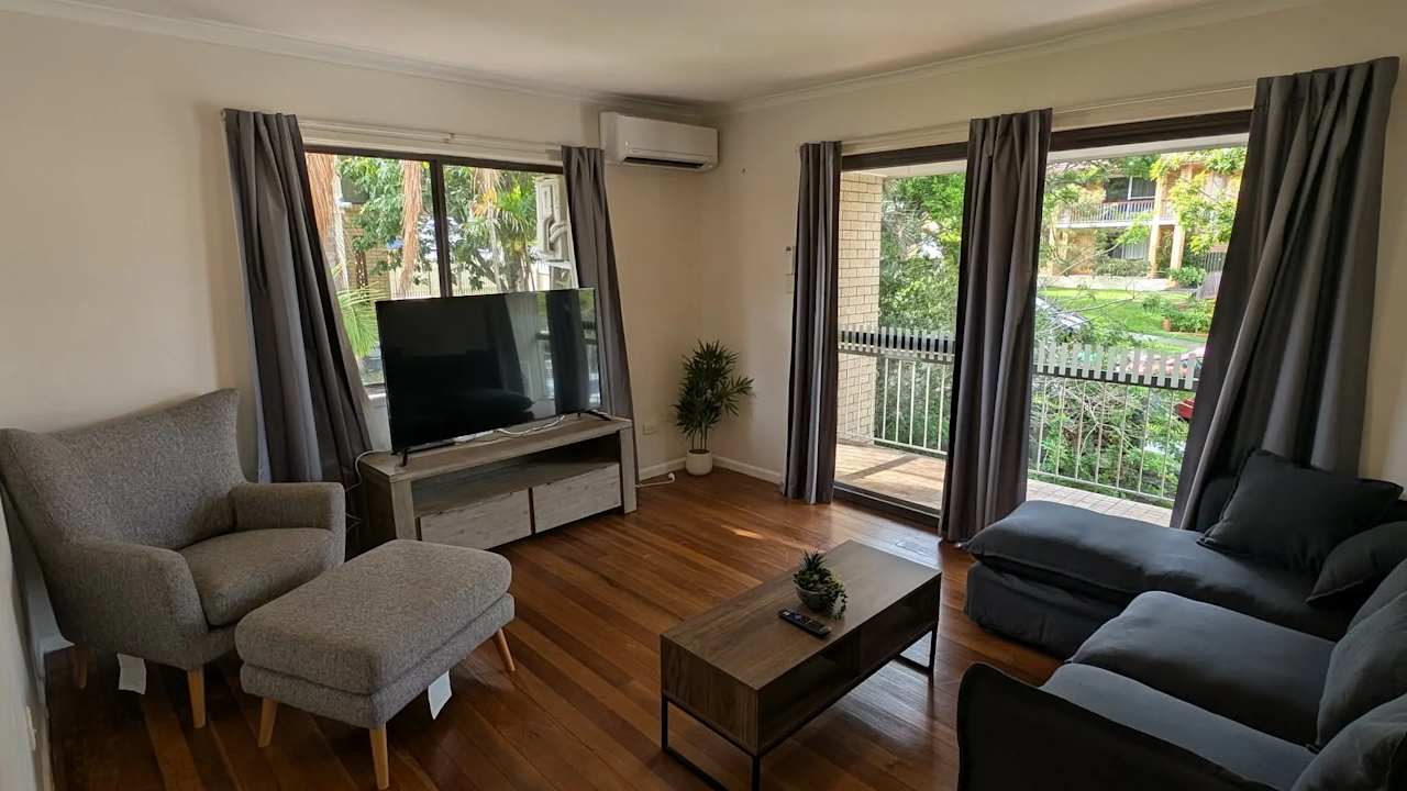 Furnished room in a share house