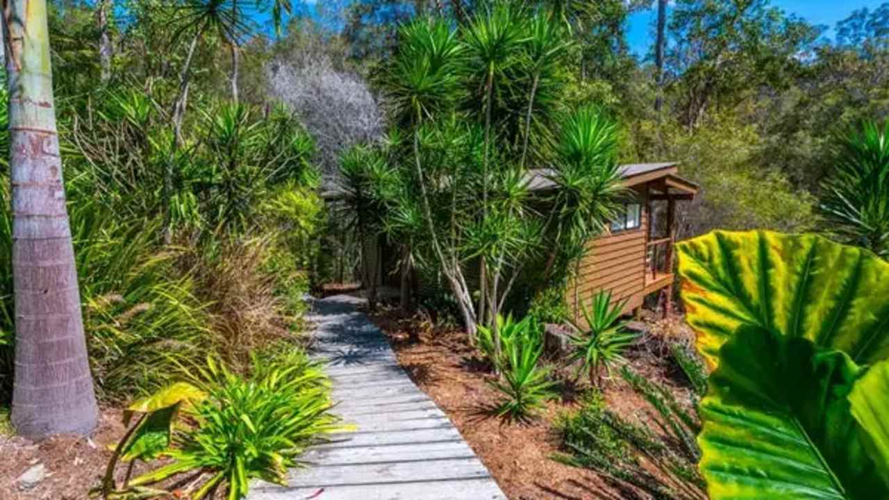 Furnished room studio flat for rent