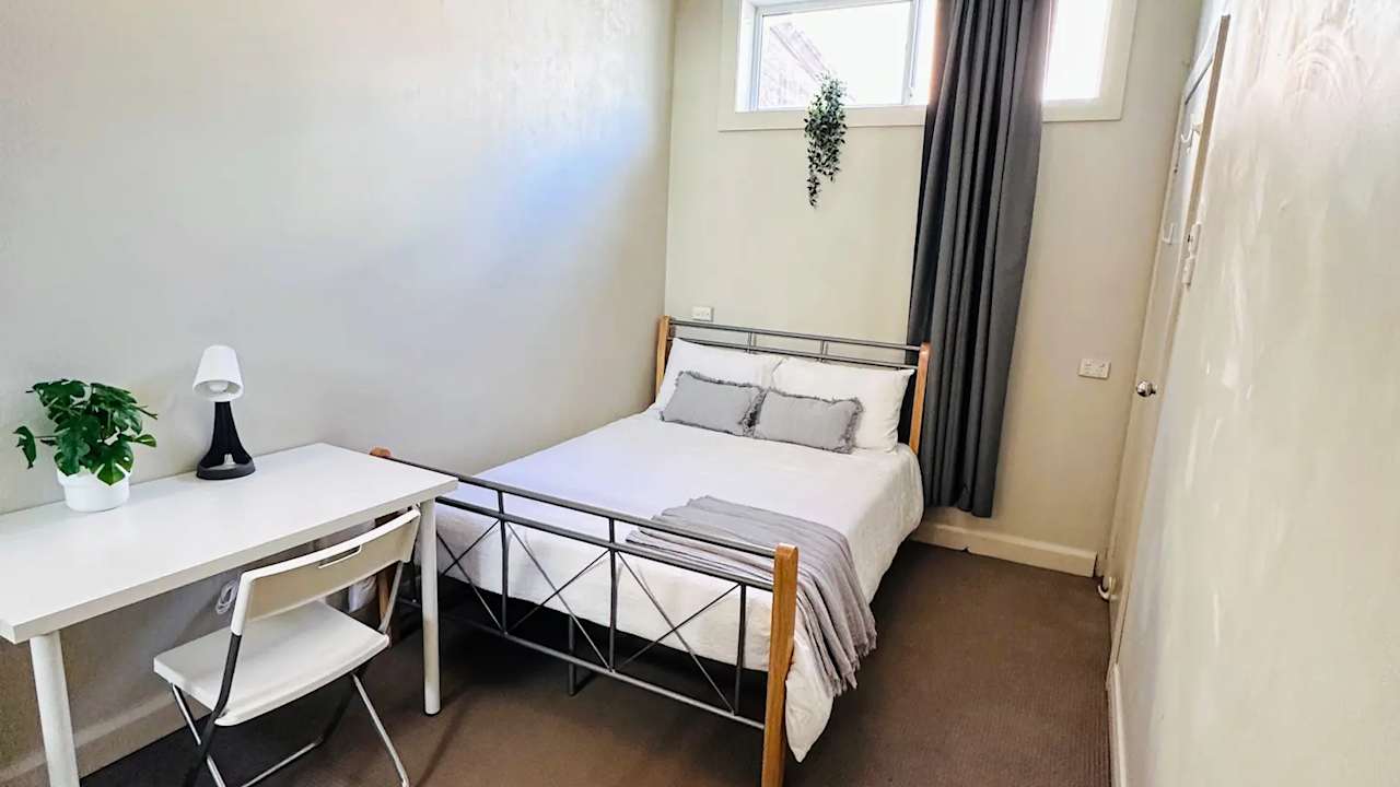 Furnished room in a share house