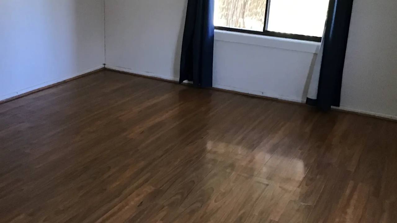 Room in a share house