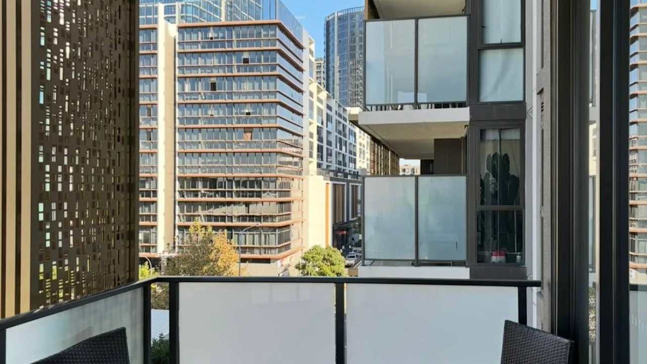 Furnished room with own bathroom