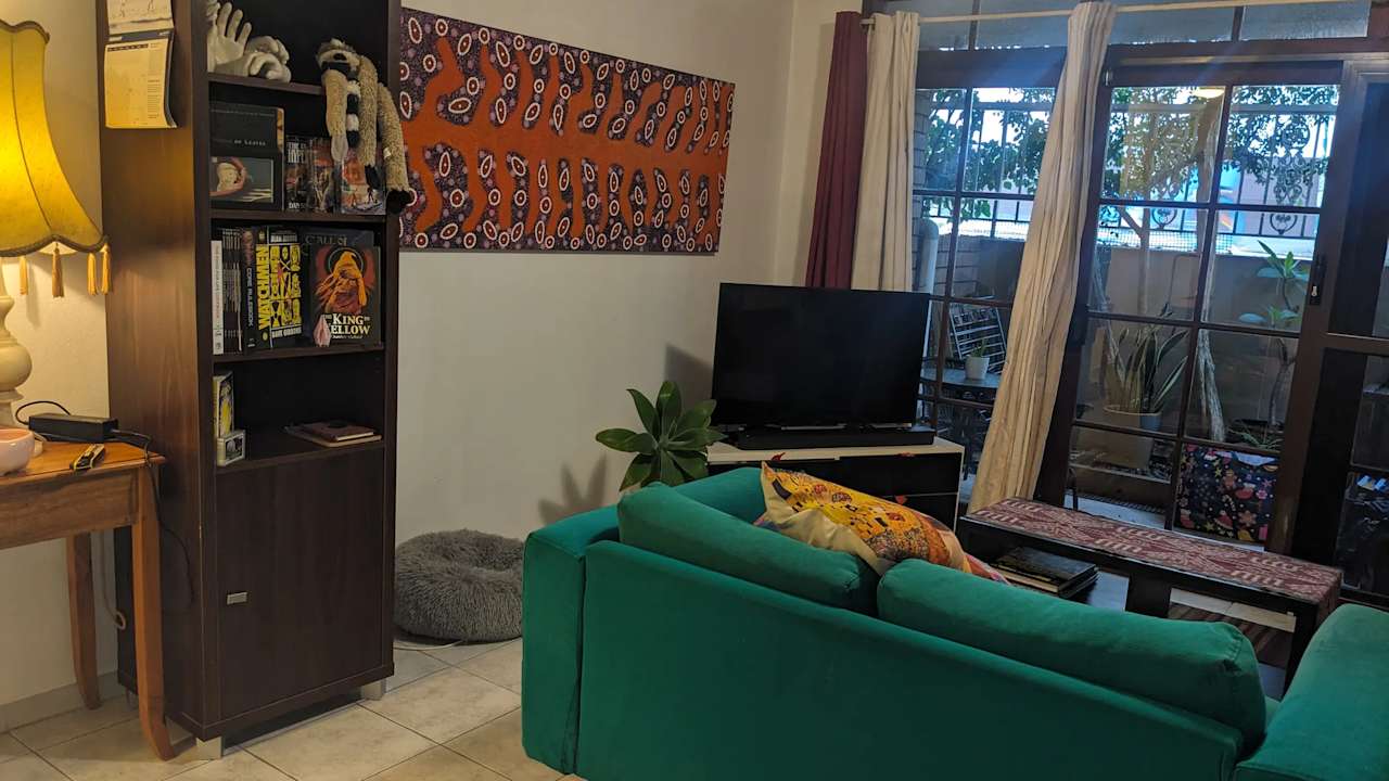Furnished room in a flatshare