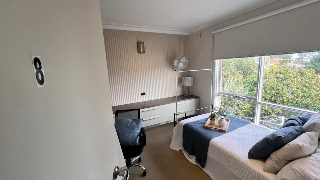 Furnished room in a share house