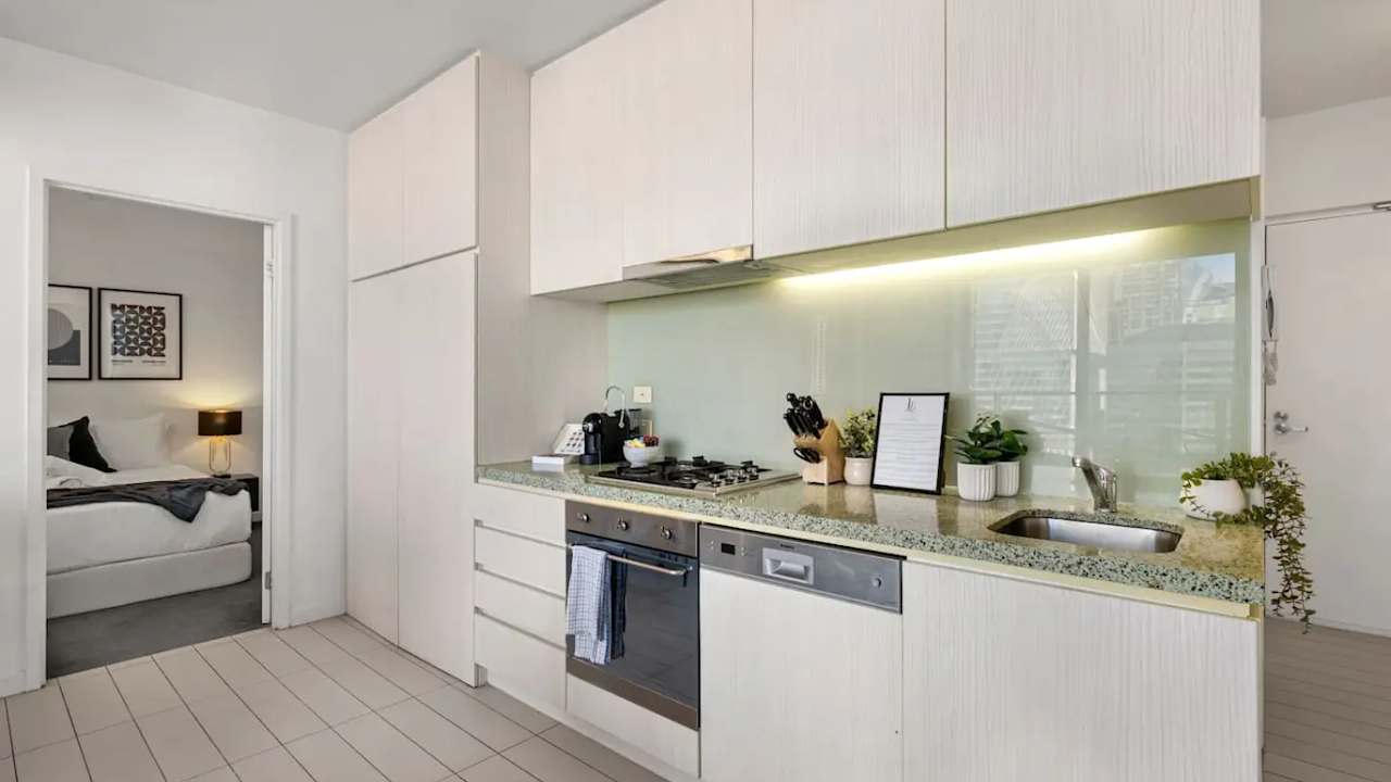 Whole property with 2 rooms for rent