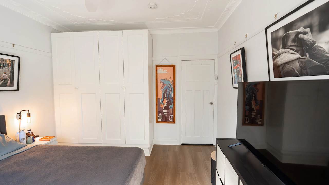Unfurnished room with own bathroom
