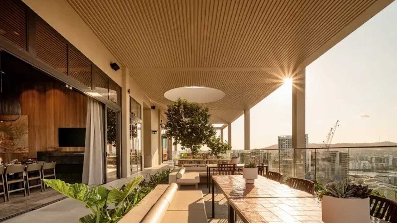 Unfurnished room with ensuite in a flatshare